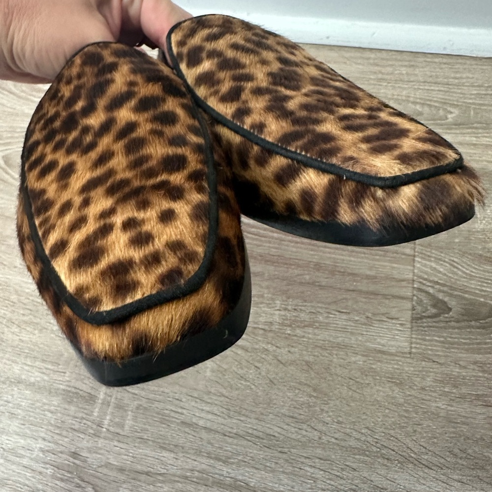 Frame Le Verona Genuine Calf Hair Loafer in Leopard New - Picture 4 of 7